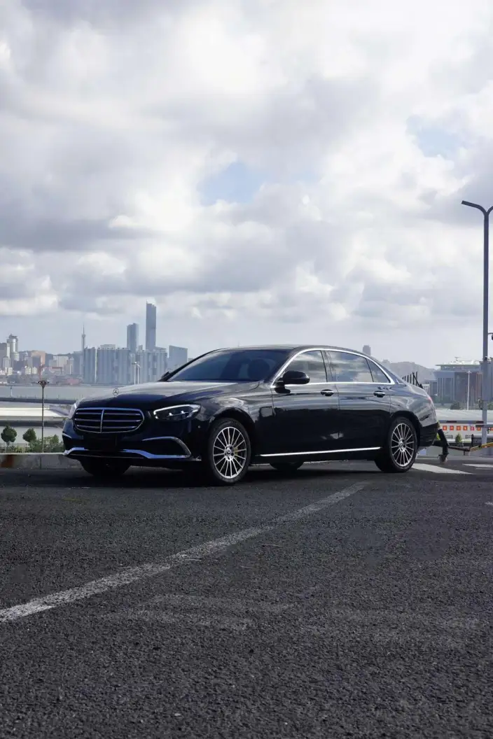 Mercedes-Benz E-Class 2022 Model Facelift E 260 L 4MATIC sedan – фото 1