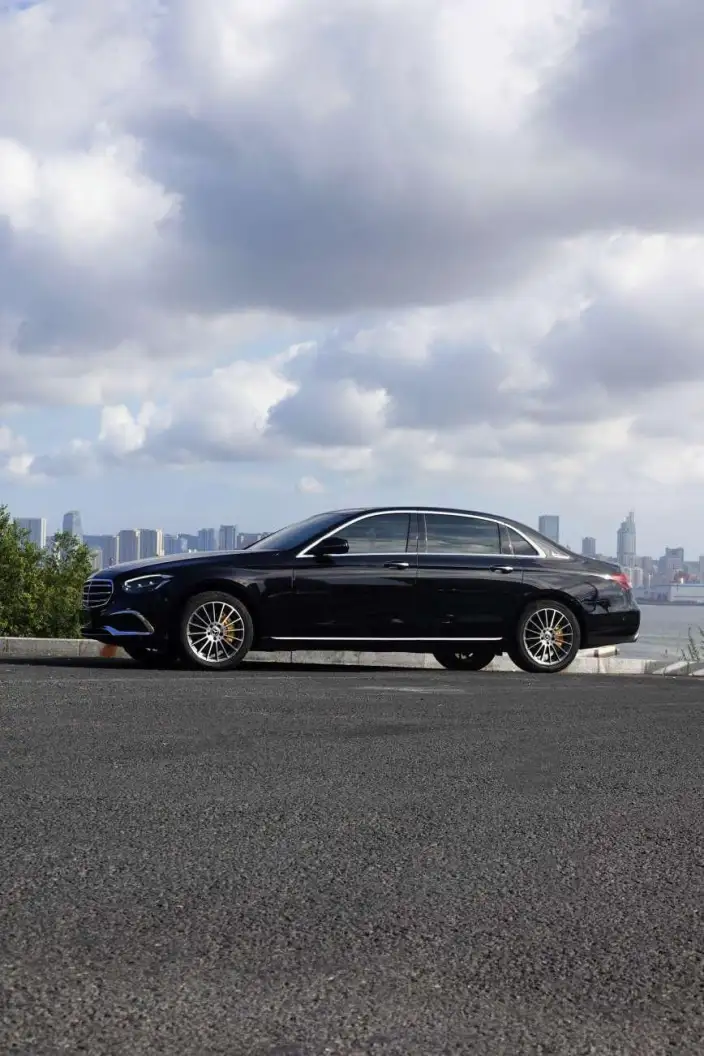 Mercedes-Benz E-Class 2022 Model Facelift E 260 L 4MATIC sedan – фото 3