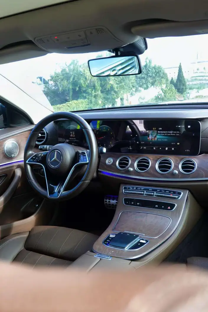 Mercedes-Benz E-Class 2022 Model Facelift E 260 L 4MATIC sedan – фото 7
