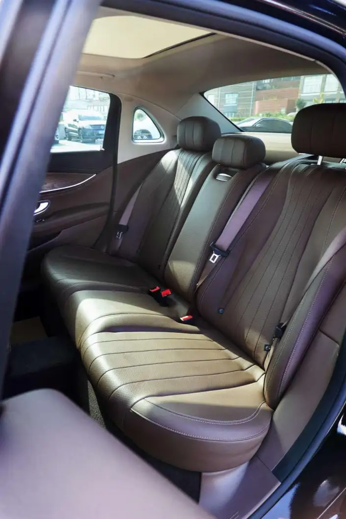 Mercedes-Benz E-Class 2022 Model Facelift E 260 L 4MATIC sedan – фото 9