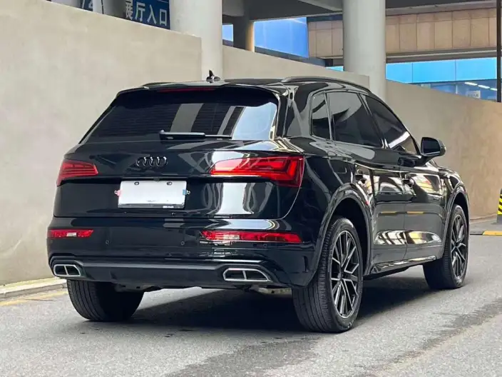 Audi Q5L 2025 Model 40TFSI Luxury Dynamic Model – фото 5