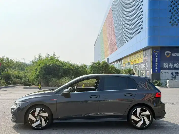Volkswagen Golf GTI 2021 Model 380TSI DSG GTI