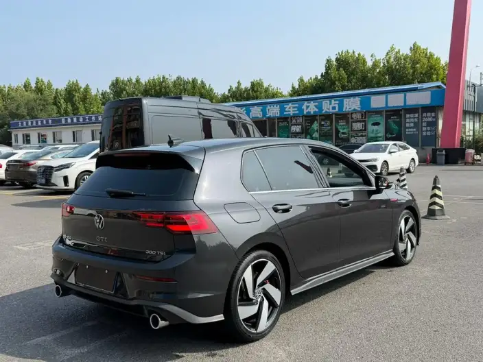 Volkswagen Golf GTI 2021 Model 380TSI DSG GTI – фото 5