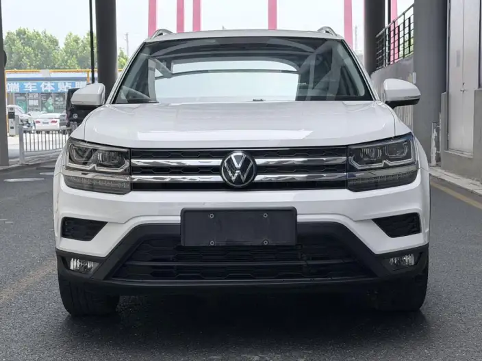 Volkswagen Tharu 2022 Model 280TSI 2WD Deluxe Edition