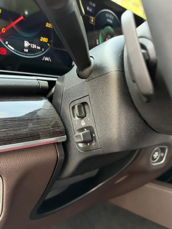Mercedes-Benz GLS 2022 Model 3.0T Automatic 4WD 7 seat Parallel Imported – фото 6