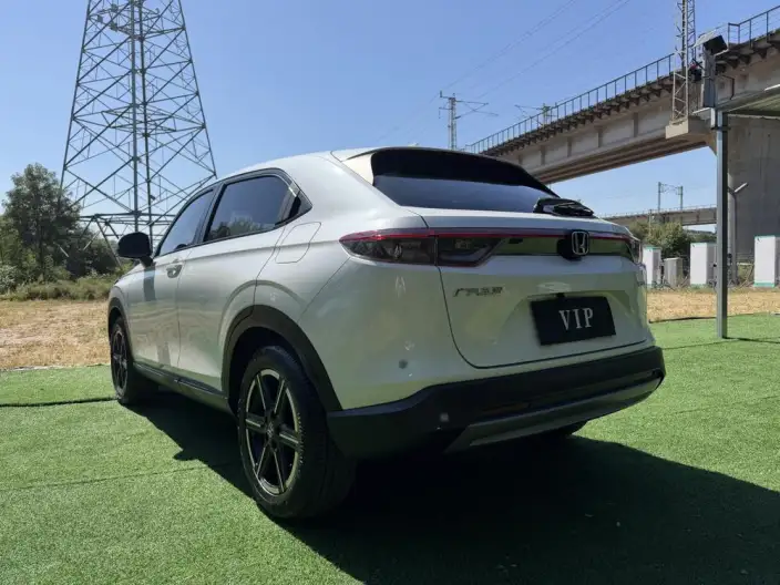 Honda Vezel 2023 Model 1.5L CVT Elite Edition – фото 5