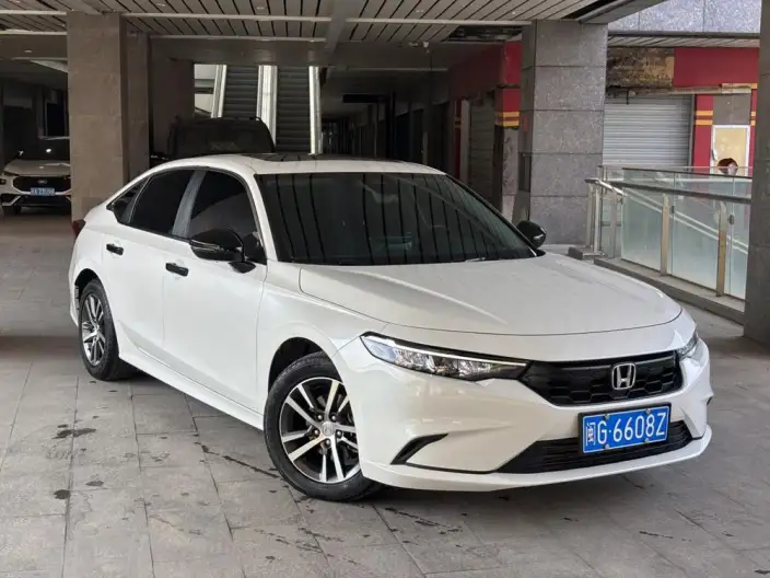 Model Ge 2023 Model 240TURBO CVT Leading version