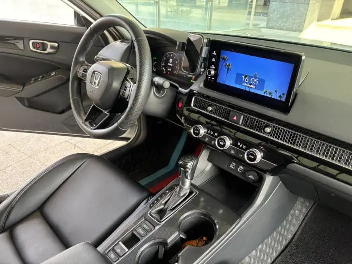 Model Ge 2023 Model 240TURBO CVT Leading version – фото 10