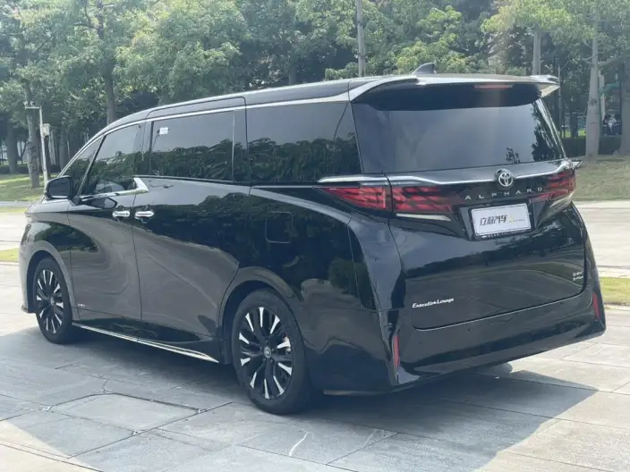 Elfa 2023 Model 2.5L Intelligent Hybrid 4WD Premium – фото 4