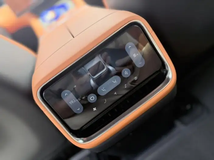 Xiaomi YU7 2025 Model 4WD Max Edition – фото 8