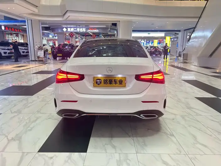 Mercedes-Benz A-class 2023 Model A 200 L Sports sedan Fashion Edition – фото 5