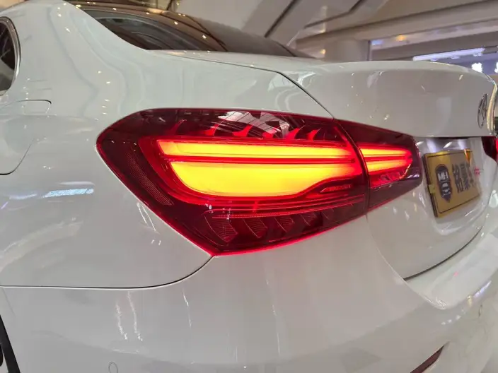 Mercedes-Benz A-class 2023 Model A 200 L Sports sedan Fashion Edition – фото 8