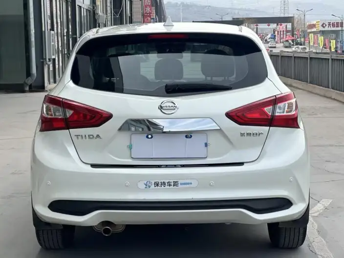 Nissan Tiida 2021 Model 1.6L CVT Zhixing Edition – фото 5