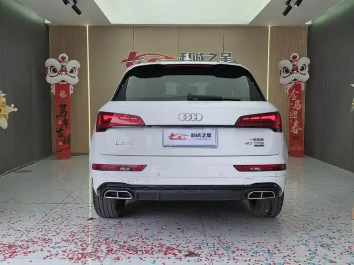 Audi Q5L 2023 Model 40T Luxury Dynamic Model – фото 5