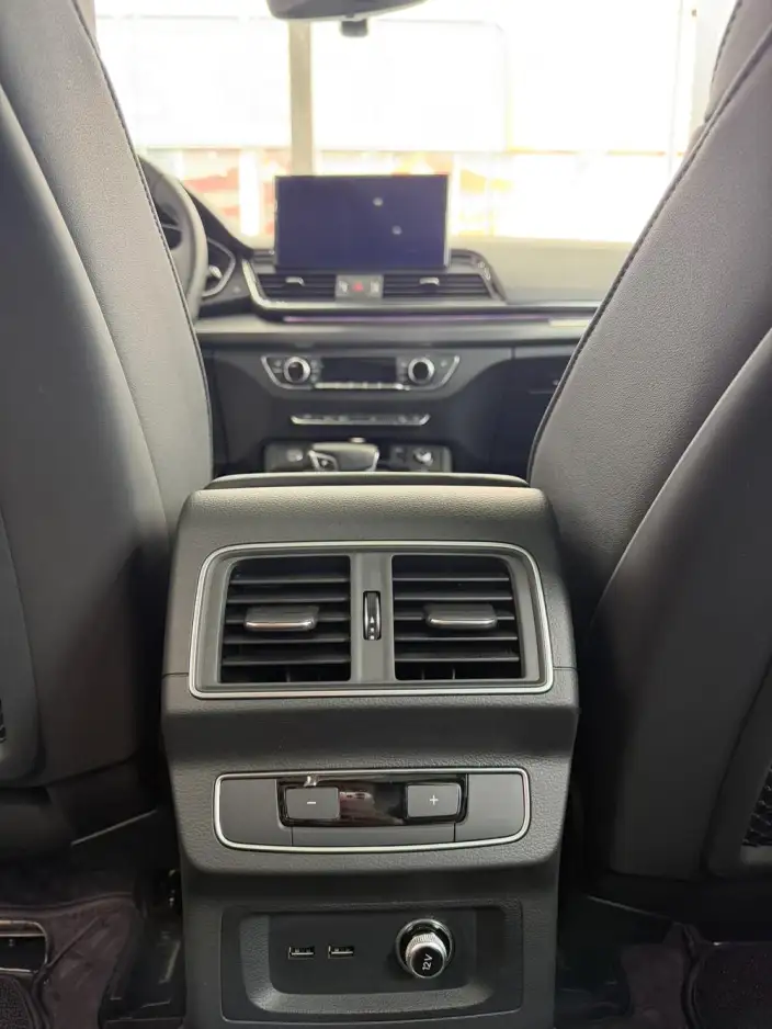 Audi Q5L 2023 Model 40T Luxury Dynamic Model – фото 10