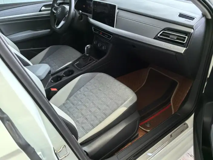 Volkswagen Lavida 2023 Model 300TSI DSG Manyi Edition – фото 7