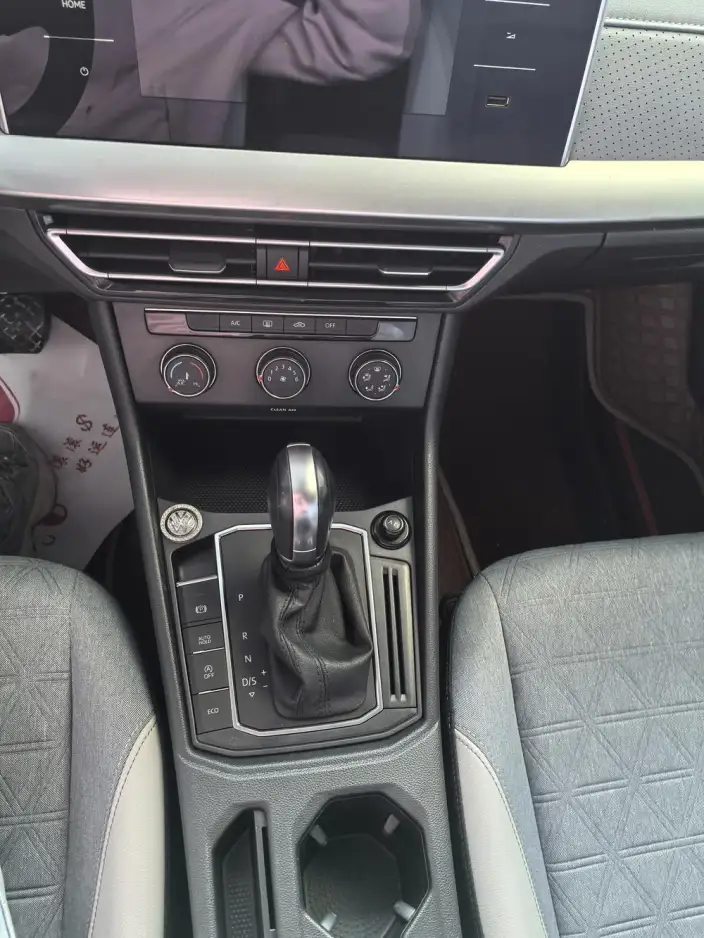 Volkswagen Lavida 2023 Model 300TSI DSG Manyi Edition – фото 8