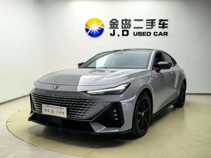 Changan UNI-V 2022 Model 1.5T Noble Model