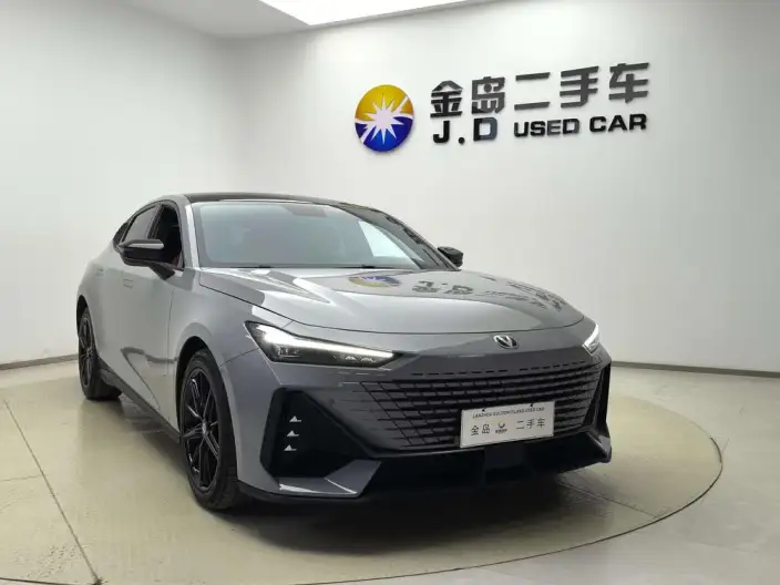 Changan UNI-V 2022 Model 1.5T Noble Model