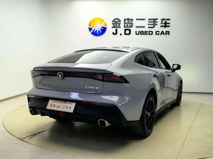 Changan UNI-V 2022 Model 1.5T Noble Model – фото 7