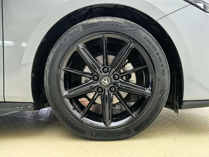 Changan UNI-V 2022 Model 1.5T Noble Model – фото 9