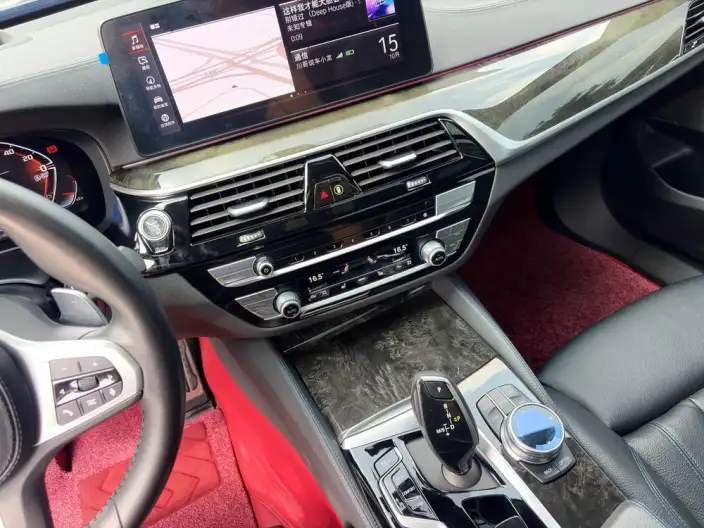 BMW 6 Series GT 2021 Model 630i M Sports Set – фото 8