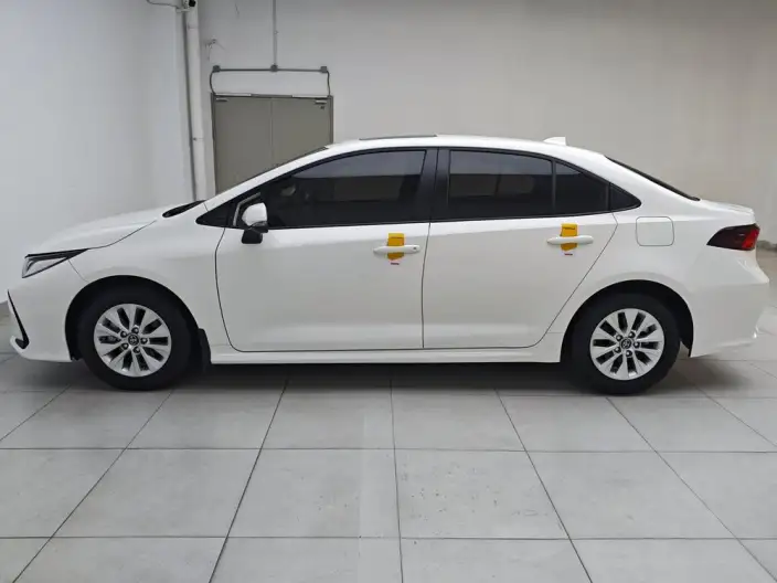 Toyota Corolla 2021 Model 1.5L CVT Elite Edition – фото 4