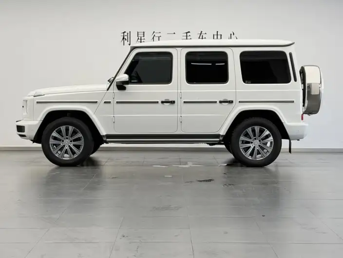 Mercedes-Benz G-Class 2024 Model G 350 – фото 4