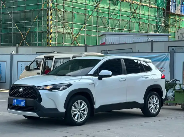 Toyota Corolla Cross 2023 Model 2.0L CVT Elite Edition – фото 1