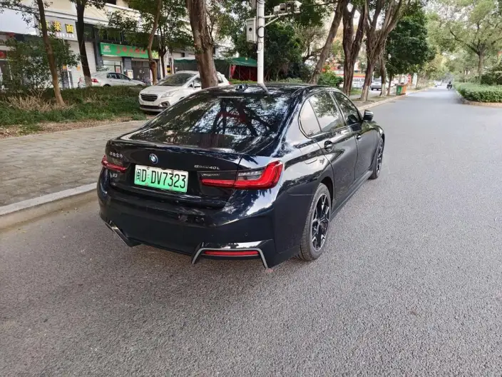 BMW i3 2023 Model eDrive40L Night Edition Sports Set – фото 6