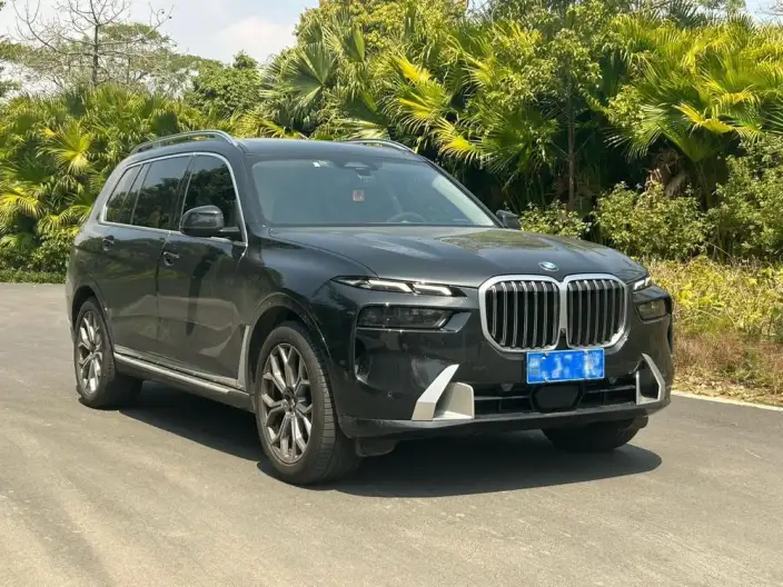BMW X7 2024 Model xDrive40i Leading Model Luxury Set 7 seat – фото 3