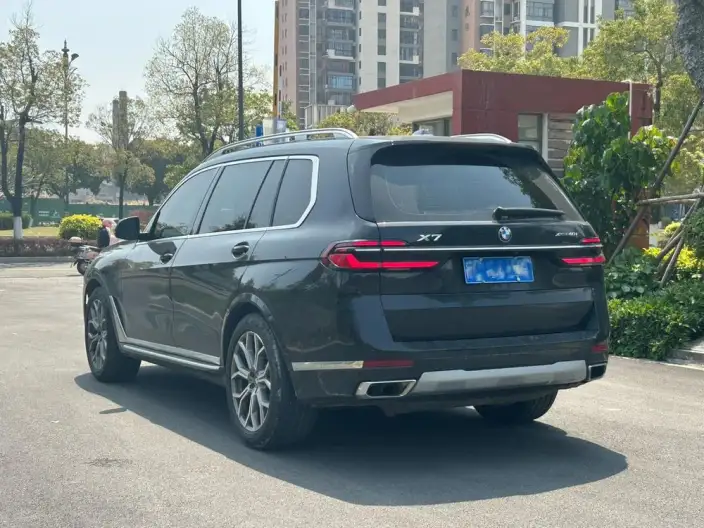 BMW X7 2024 Model xDrive40i Leading Model Luxury Set 7 seat – фото 4