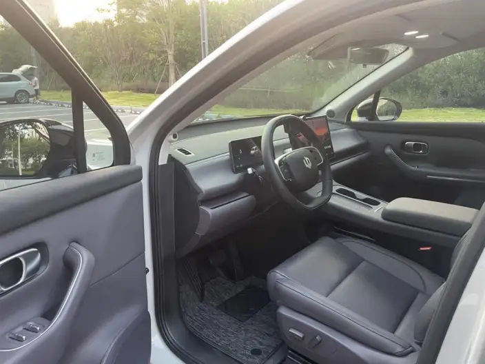 Leapmotor C10 2024 Model EV Edition 410 Comfort Edition – фото 10