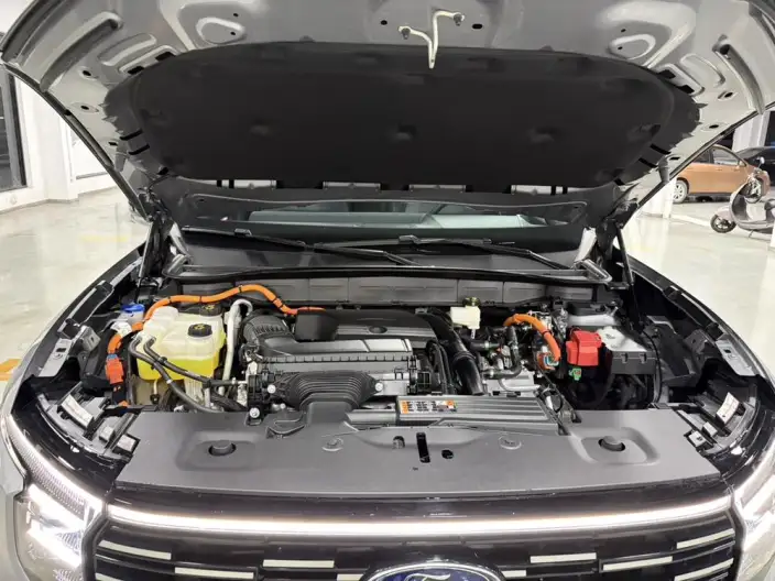 Ford Edge 2026 Model Ford Edge L 2.0T EcoBoost E Hybrid 4WD VII seat Supreme Model – фото 7