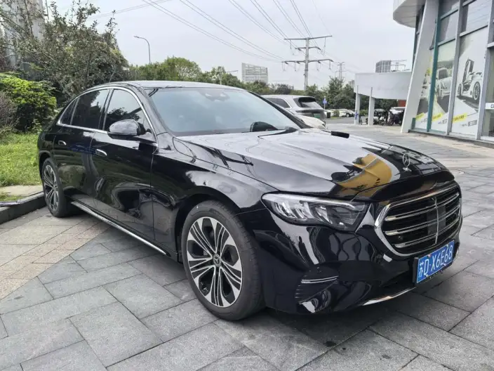 Mercedes-Benz E-Class 2026 Model E 300 L Luxury Model sedan – фото 3