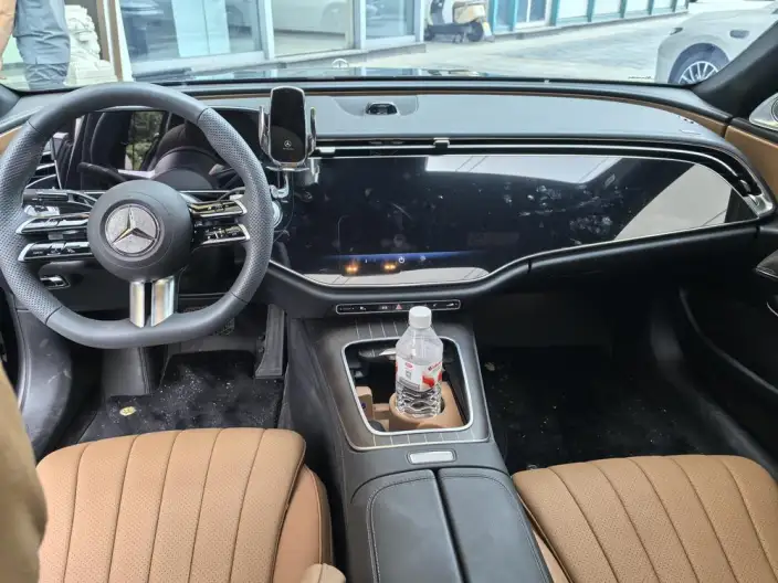 Mercedes-Benz E-Class 2026 Model E 300 L Luxury Model sedan – фото 9