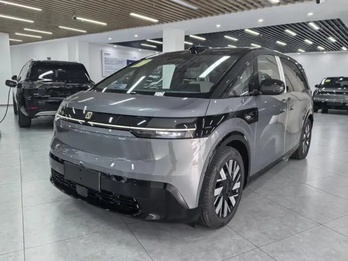 ZEEKR MIX 2025 Model 76kWh Smart Driving Edition