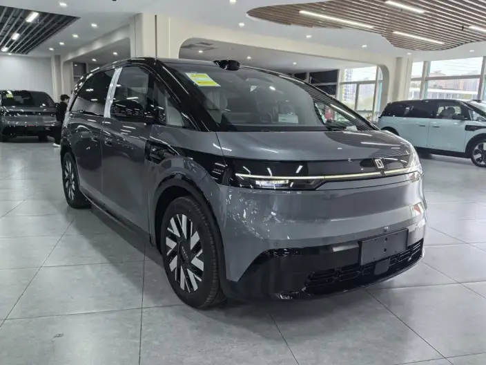 ZEEKR MIX 2025 Model 76kWh Smart Driving Edition