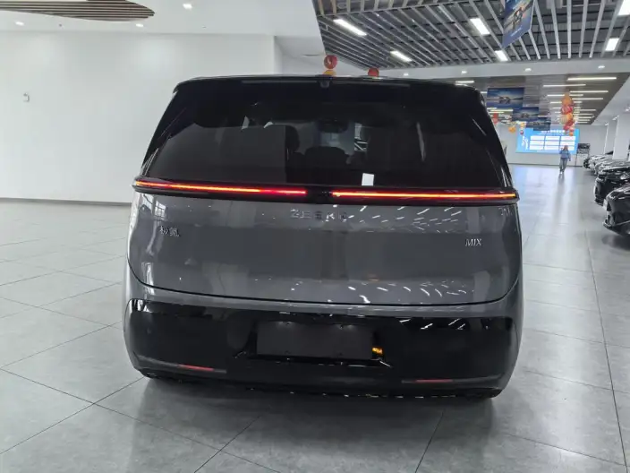 ZEEKR MIX 2025 Model 76kWh Smart Driving Edition – фото 6