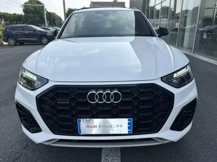 Audi Q5L 2023 Model 40T Luxury Dynamic Model – фото 2