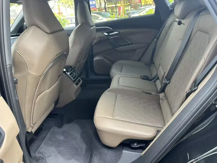Audi Q5L 2026 Model 2.0T 10M Users Edition Edition – фото 9