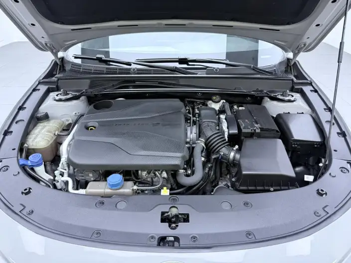 Changan UNI-V 2022 Model 1.5T Noble Model – фото 10