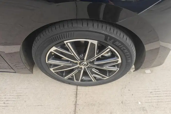 GAC Trumpchi E8 PHEV 2024 Model 2.0ATK 150km MAX Edition