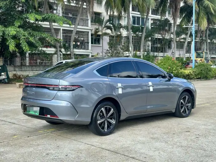 BYD Destroyer 05 2024 Model Honor Edition DM-i 120KM Luxury Model – фото 6