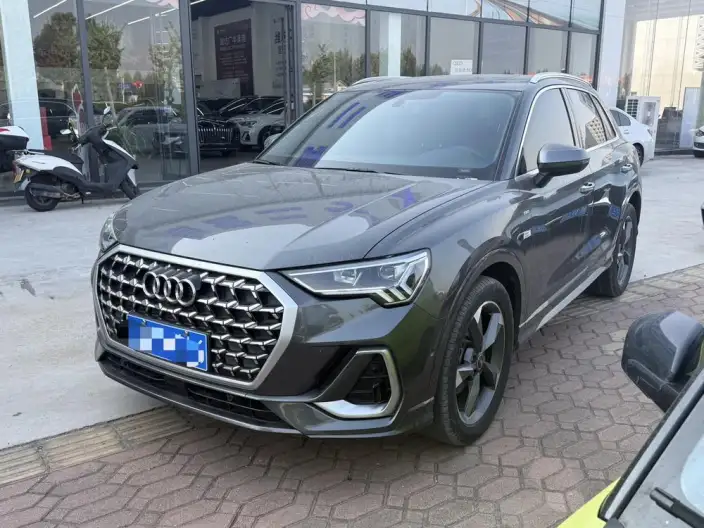 AUDI Q3 2024 Model 35 TFSI Fashion Dynamic Model – фото 1
