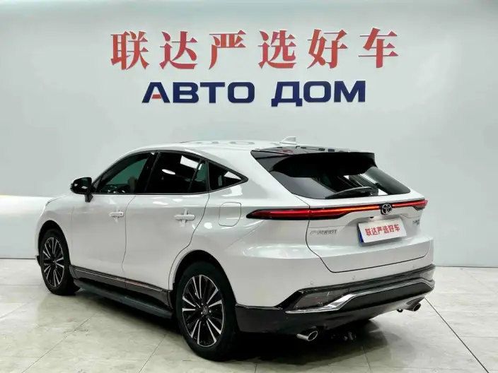Venza 2022 Model 2.0L CVT 2WD Premium Edition – фото 4