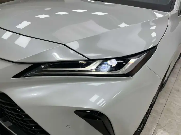 Venza 2022 Model 2.0L CVT 2WD Premium Edition – фото 8