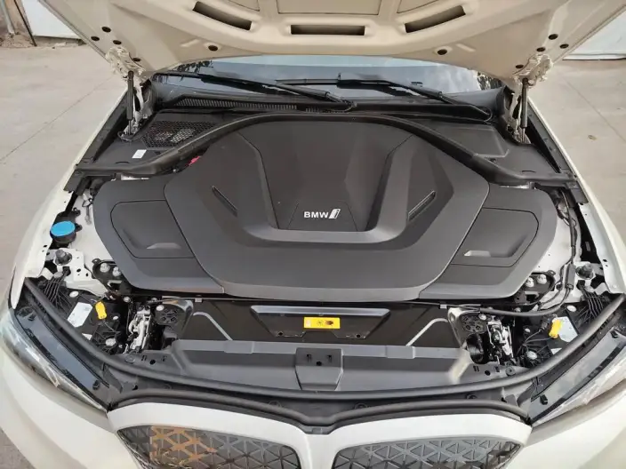 BMW i3 2025 Model eDrive35L – фото 7