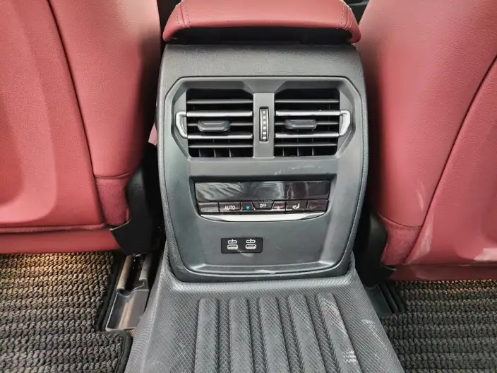 BMW i3 2025 Model eDrive35L – фото 8
