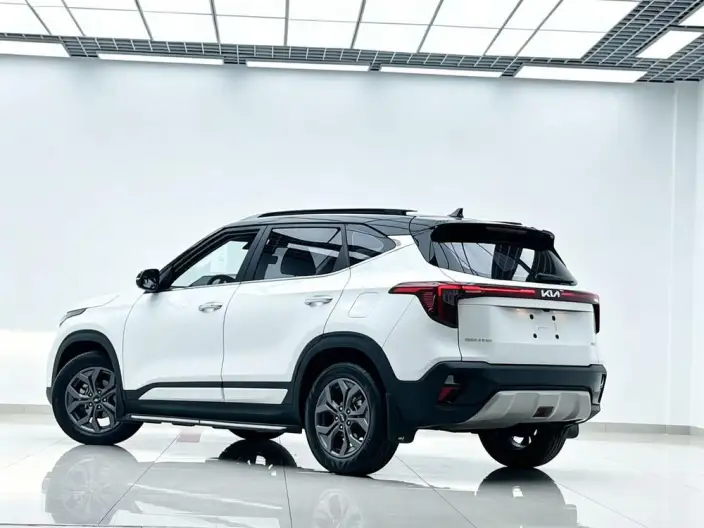 Kia Seltos 2023 Model 1.5L IVT Deluxe Edition